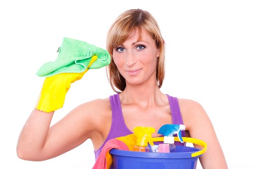 Cleaner maintaining a tidy home in Richmond upon Thames